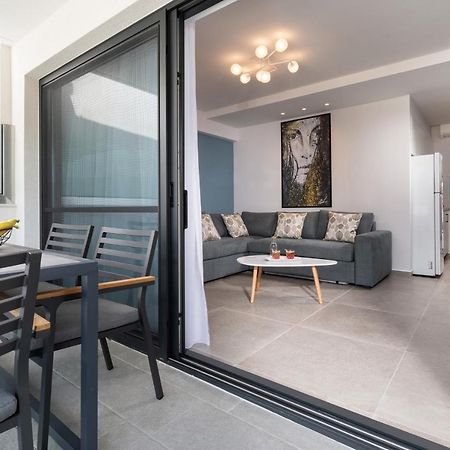 Sky Luxury Suites Sarti Ngoại thất bức ảnh