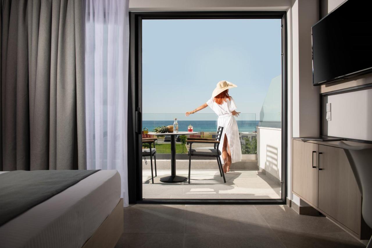 Sky Luxury Suites Sarti Ngoại thất bức ảnh