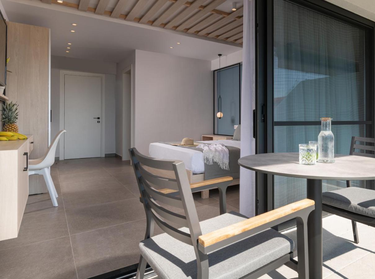 Sky Luxury Suites Sarti Ngoại thất bức ảnh